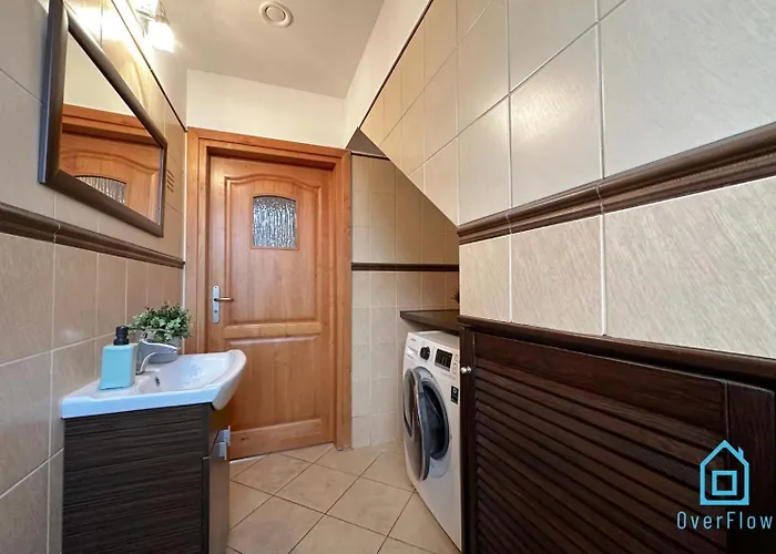בית אירוח Zigzag - Charming Place, 15 Minutes To Old Town & 5 Minutes To Seaside גדנסק