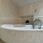 Zigzag - Charming Place, 15 Minutes To Old Town & 5 Minutes To Seaside